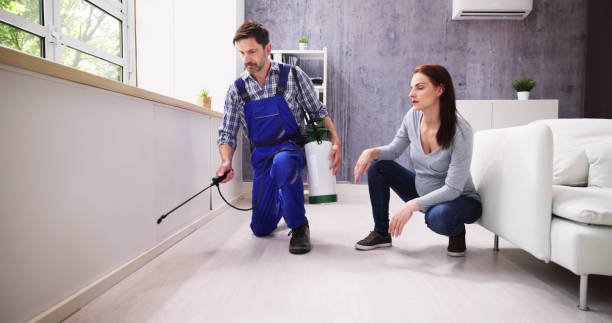 Best Pest Exclusion Services  in Pompton Lakes, NJ